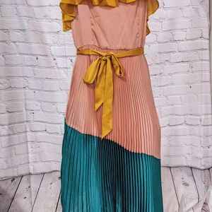 Colorblock pleated midi dress
